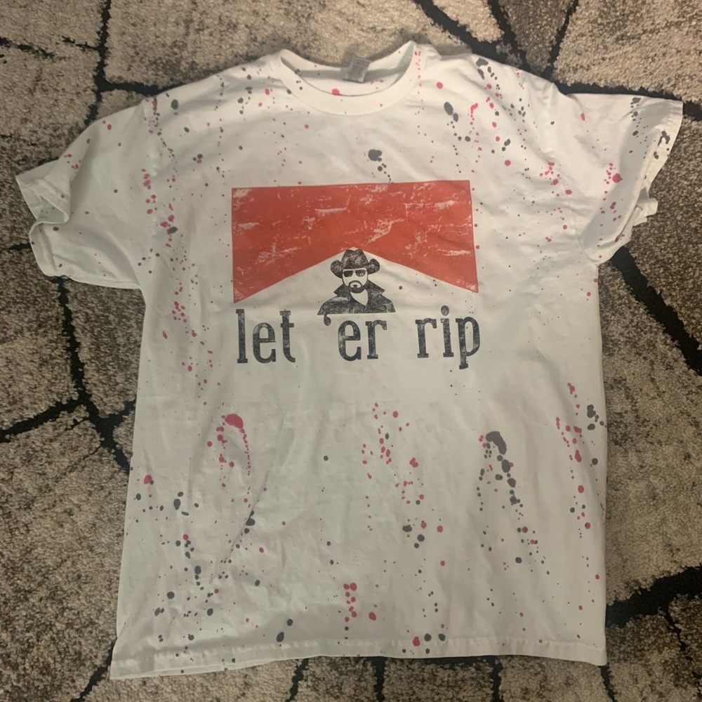 Rip shirt